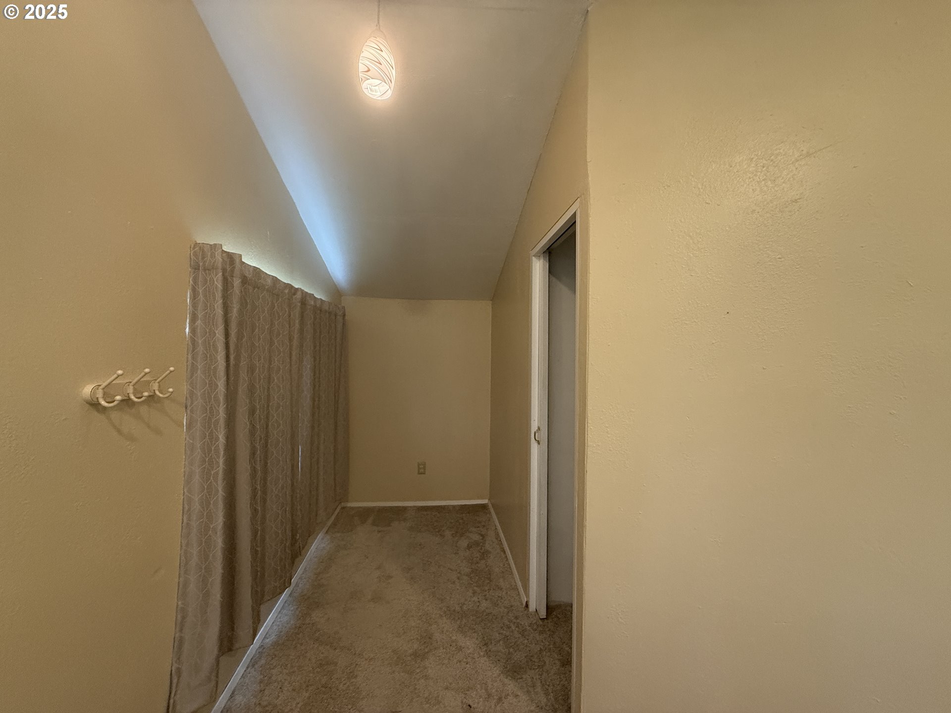 110 Darrell Avenue Winston, OR 97496 - Photo 15 of 20 Bedroom