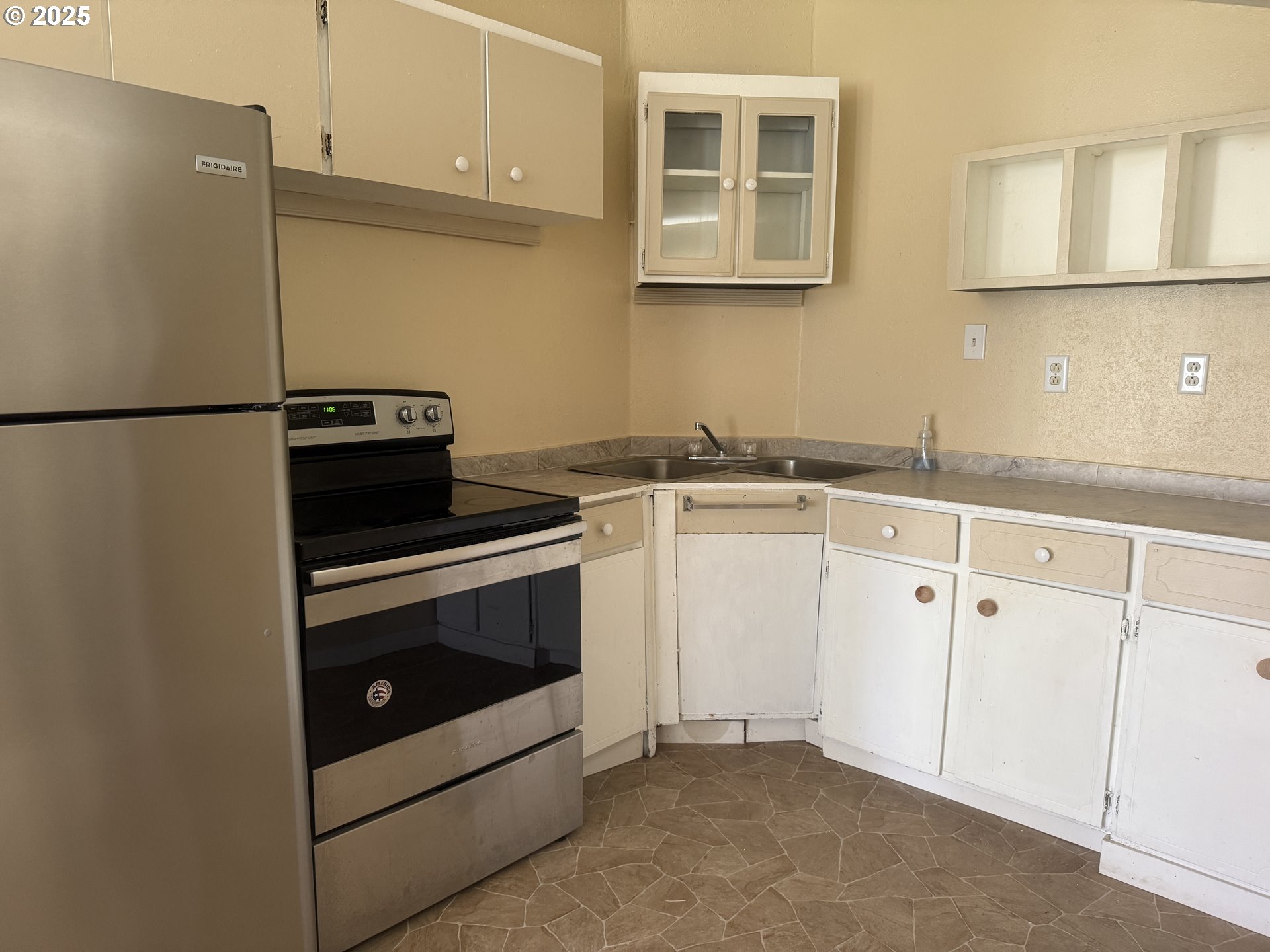 110 Darrell Avenue Winston, OR 97496 - Photo 20 of 20 Utility Room
