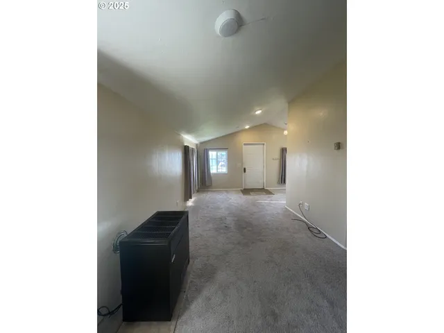 $184,999 | 110 Darrell Avenue, Winston, OR 97496