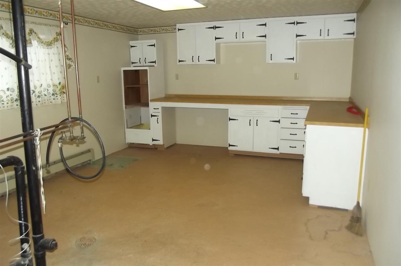 17313 East Miner Road Mead, WA 99021 - Photo 15 of 20