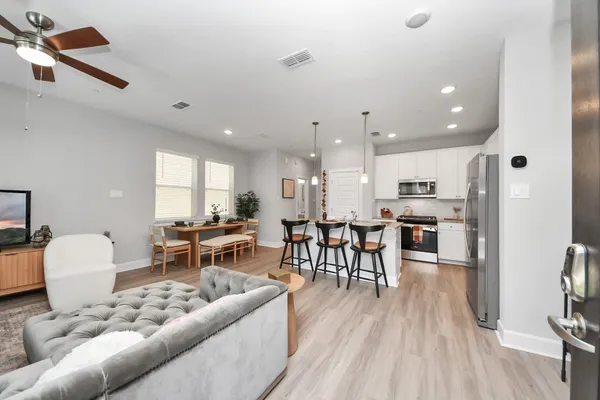 $2,249 | 5300 Berkeley Knl Circle, Unit 191, Richmond, TX 77407