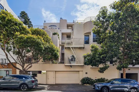 $1,795,000 | 2139 Green Street, Unit B, San Francisco, CA 94123
