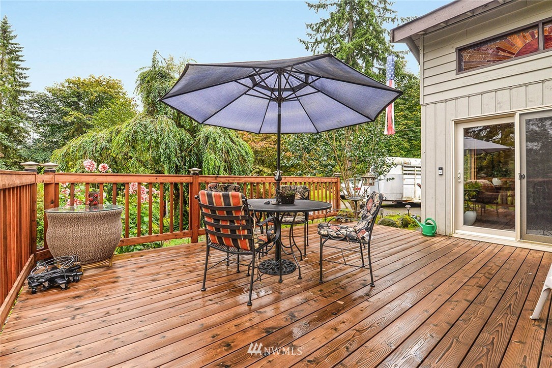 20431 Welch Road Snohomish, WA 98296 - Photo 16 of 25 a view of deck with patio