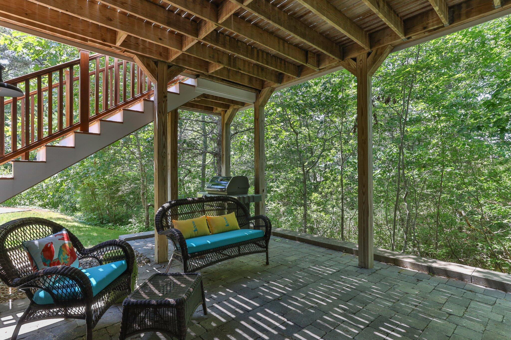 22 Saltwater Circle Mashpee, MA 02649 - Photo 33 of 53 a garden view with a seating space