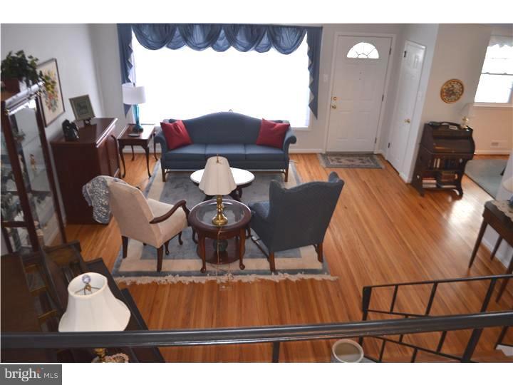 1026 Edgemoor Road Cherry Hill, NJ 08034 - Photo 8 of 21 Living Room
