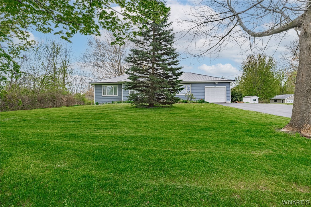 7964 Chestnut Ridge Road Gasport, NY 14067 - Photo 30 of 48