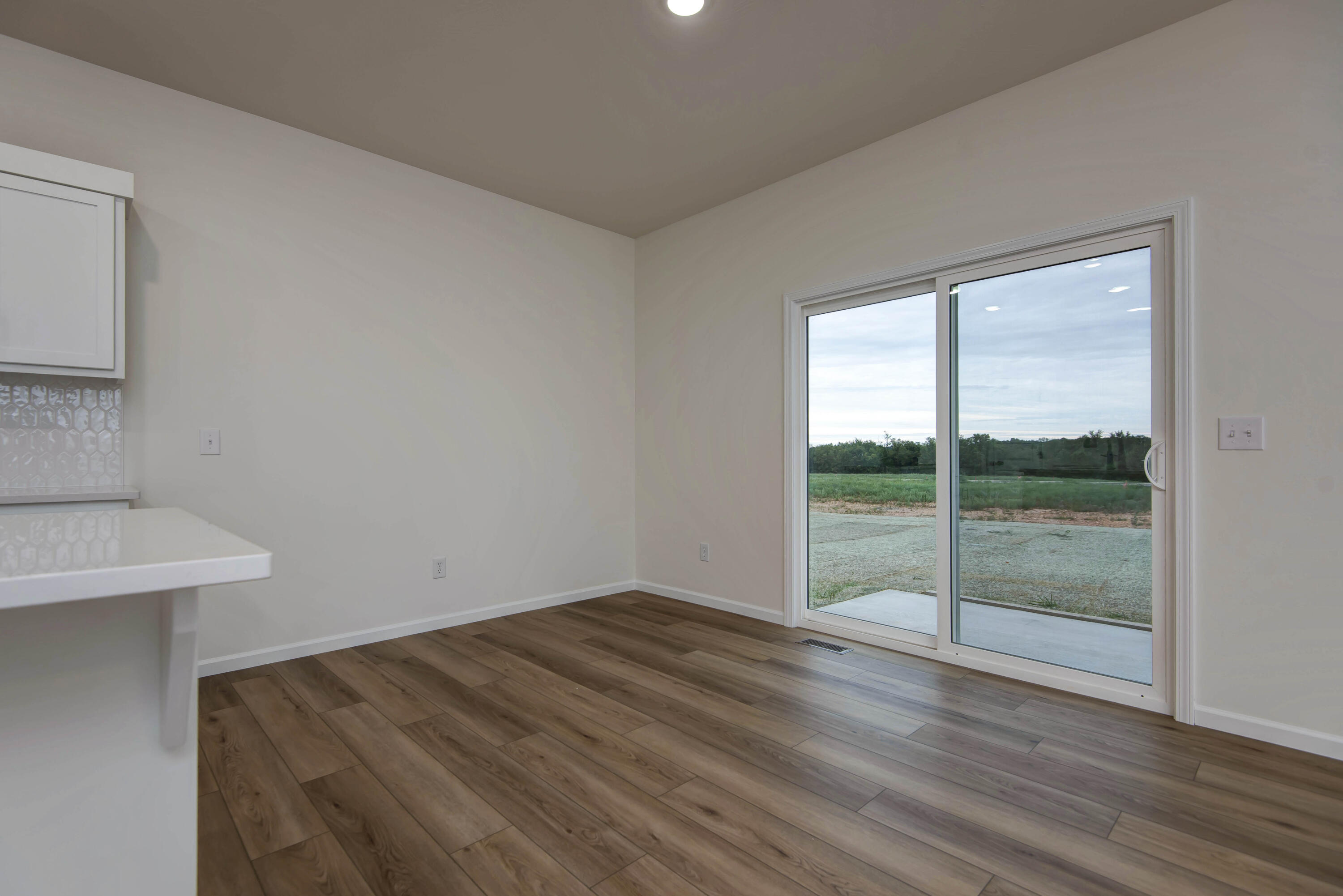 5235 West Josh Street Springfield, MO 65802 - Photo 9 of 24 Dining Room