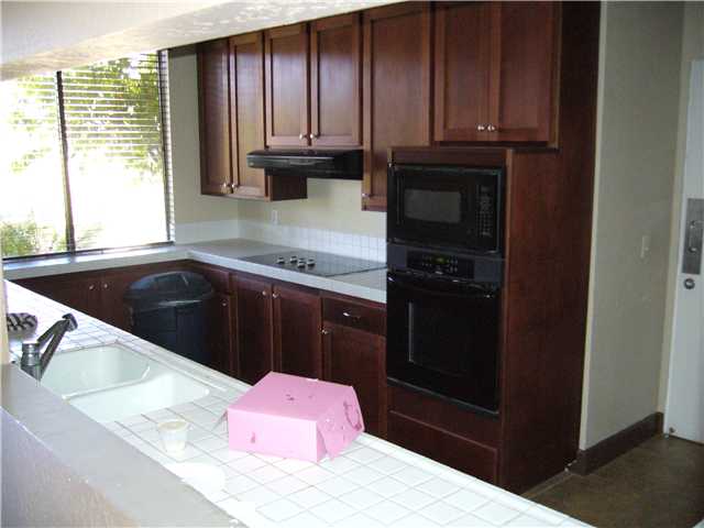 8628 Via Mallorca, Unit A La Jolla, CA 92037 - Photo 23 of 24 PRIVATE PARTY ROOM FULL KITCHEN
