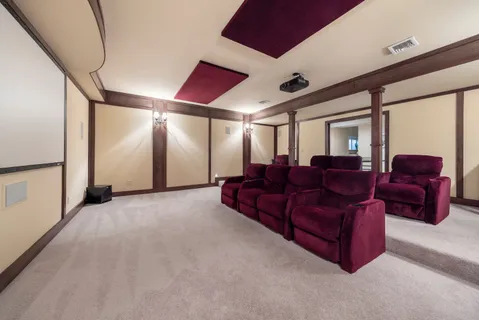 $6,395,000 | 17 Jericho Road, East Hampton, NY 11937