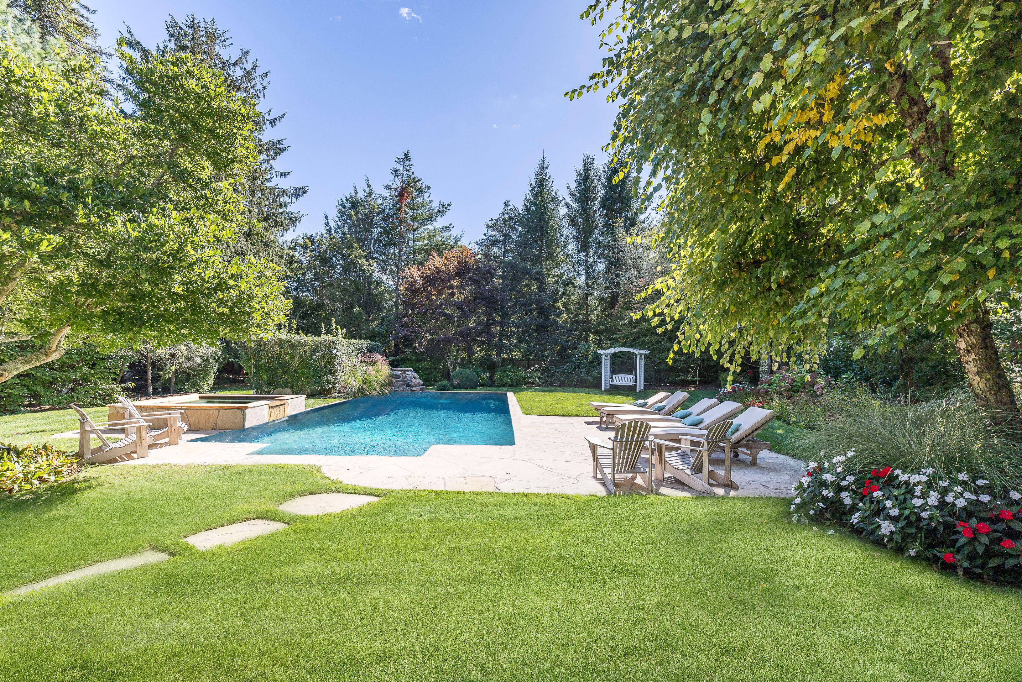 17 Jericho Road East Hampton, NY 11937 - Photo 30 of 42