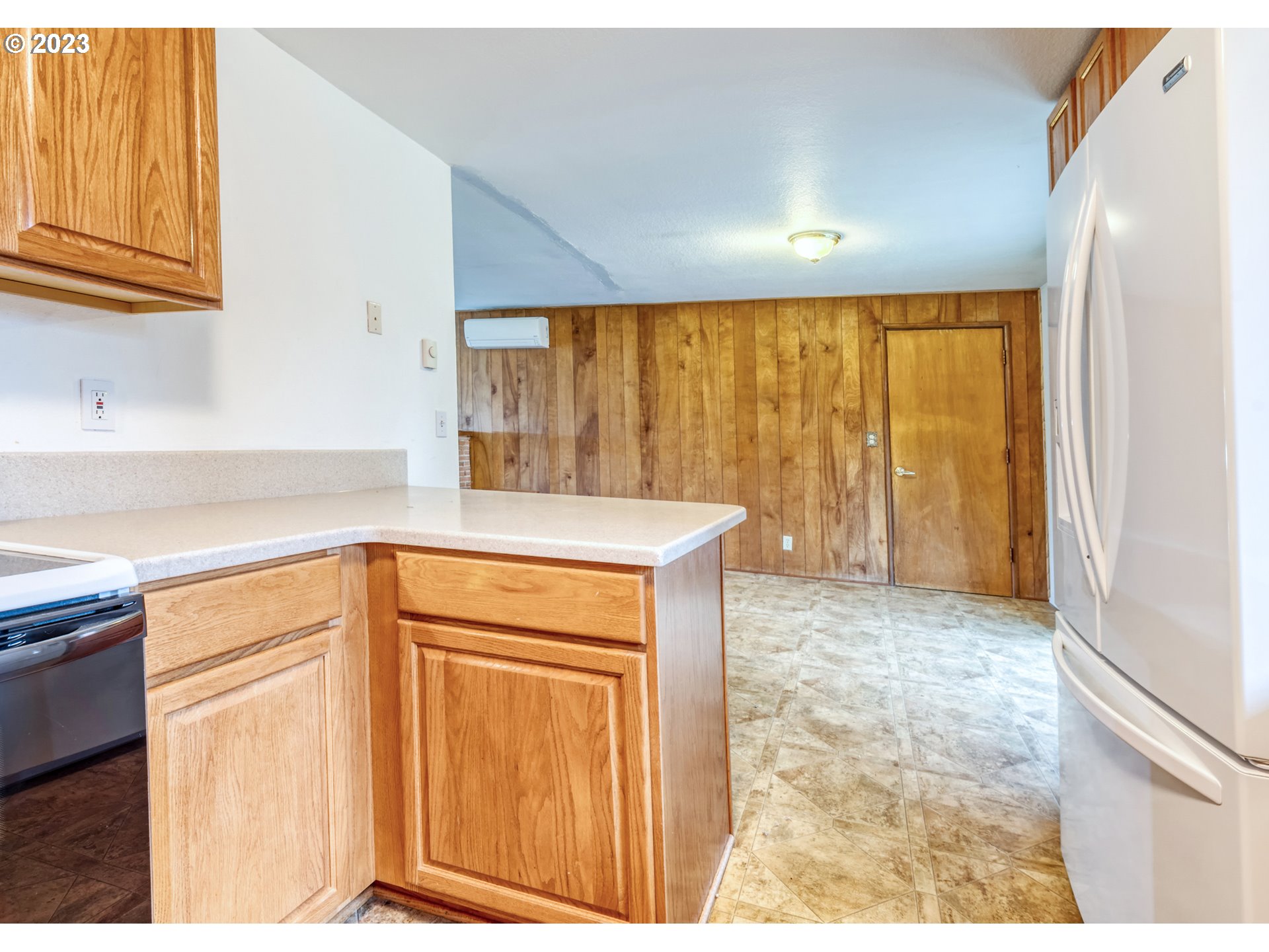 1350 Sequoia Avenue Springfield, OR 97477 - Photo 13 of 30 a bathroom with a sink and a shower
