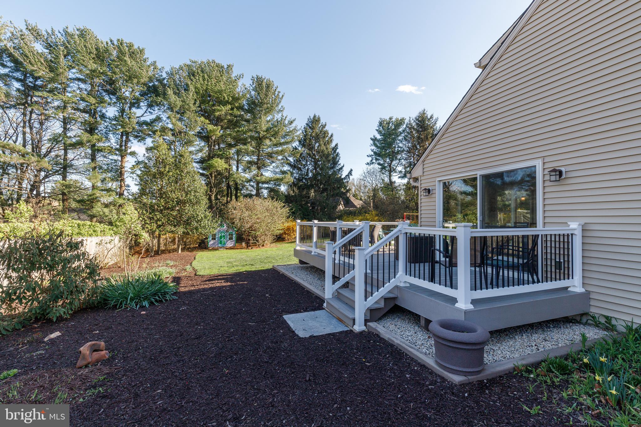 2409 Crestnoll Road Reisterstown, MD 21136 - Photo 4 of 51 Wraparound Trex Deck