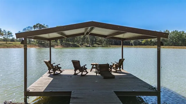 a view of a terrace with sitting area