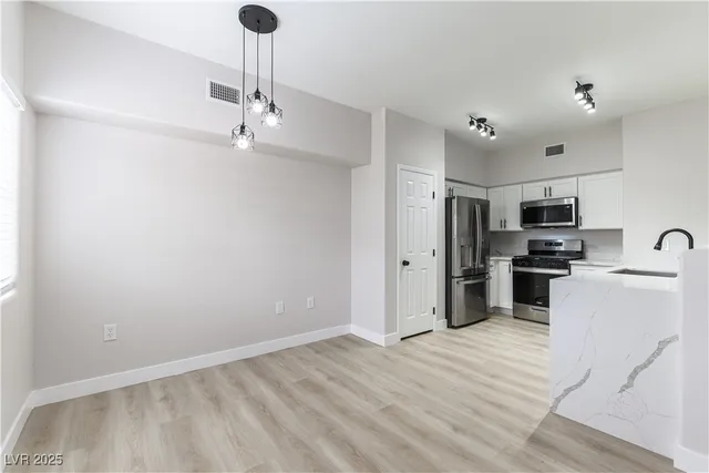 $315,000 | 9303 Gilcrease Avenue, Unit 1215, Las Vegas, NV 89149
