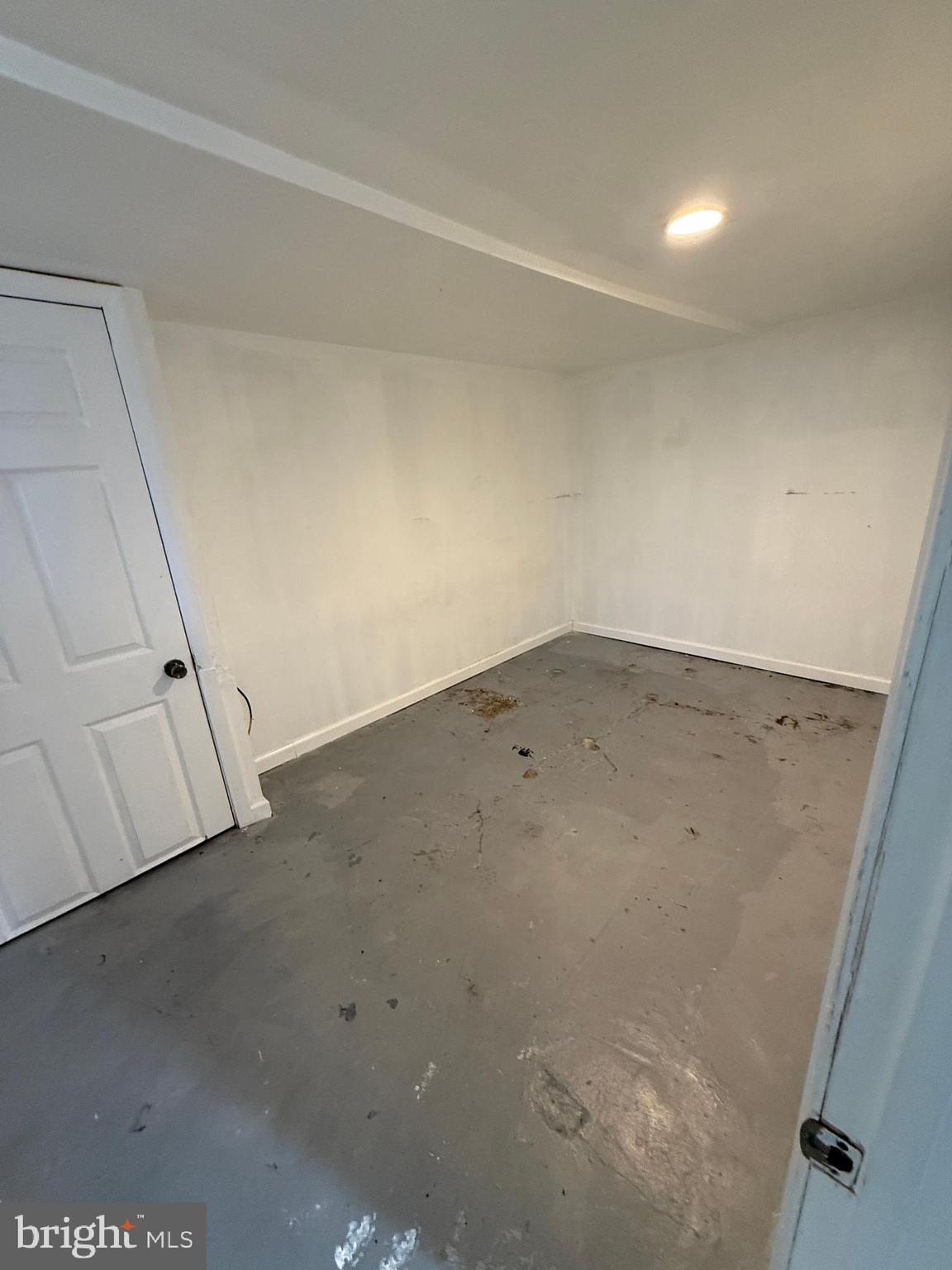 3309 Brighton Street Baltimore, MD 21216 - Photo 28 of 32 a view of a room