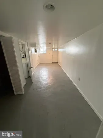 a view of a garage