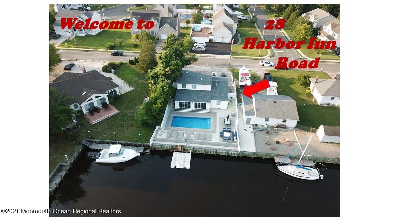 Harbor Inn front