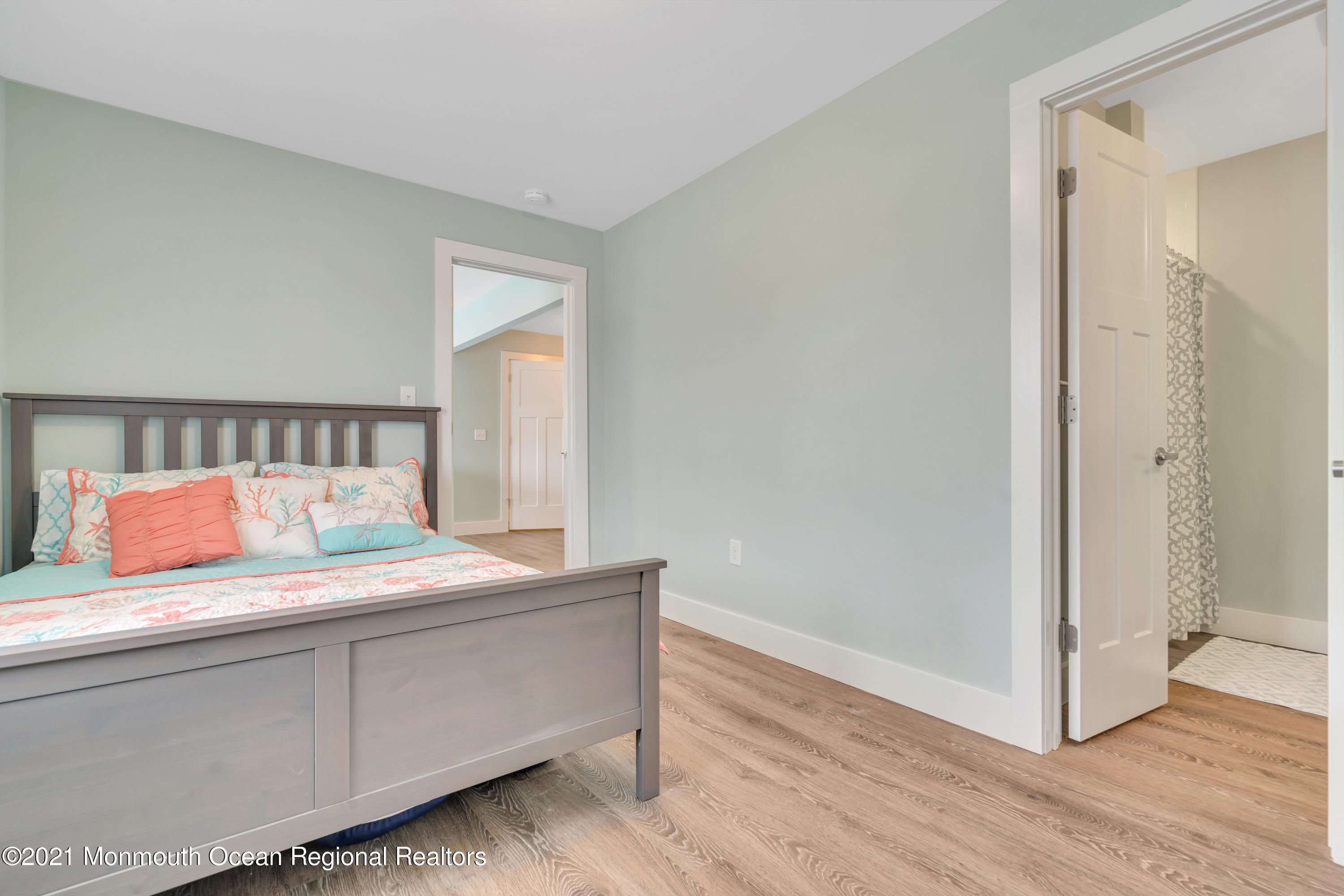28 Harbor Inn Road Bayville, NJ 08721 - Photo 31 of 52 a bedroom with a bed and a window