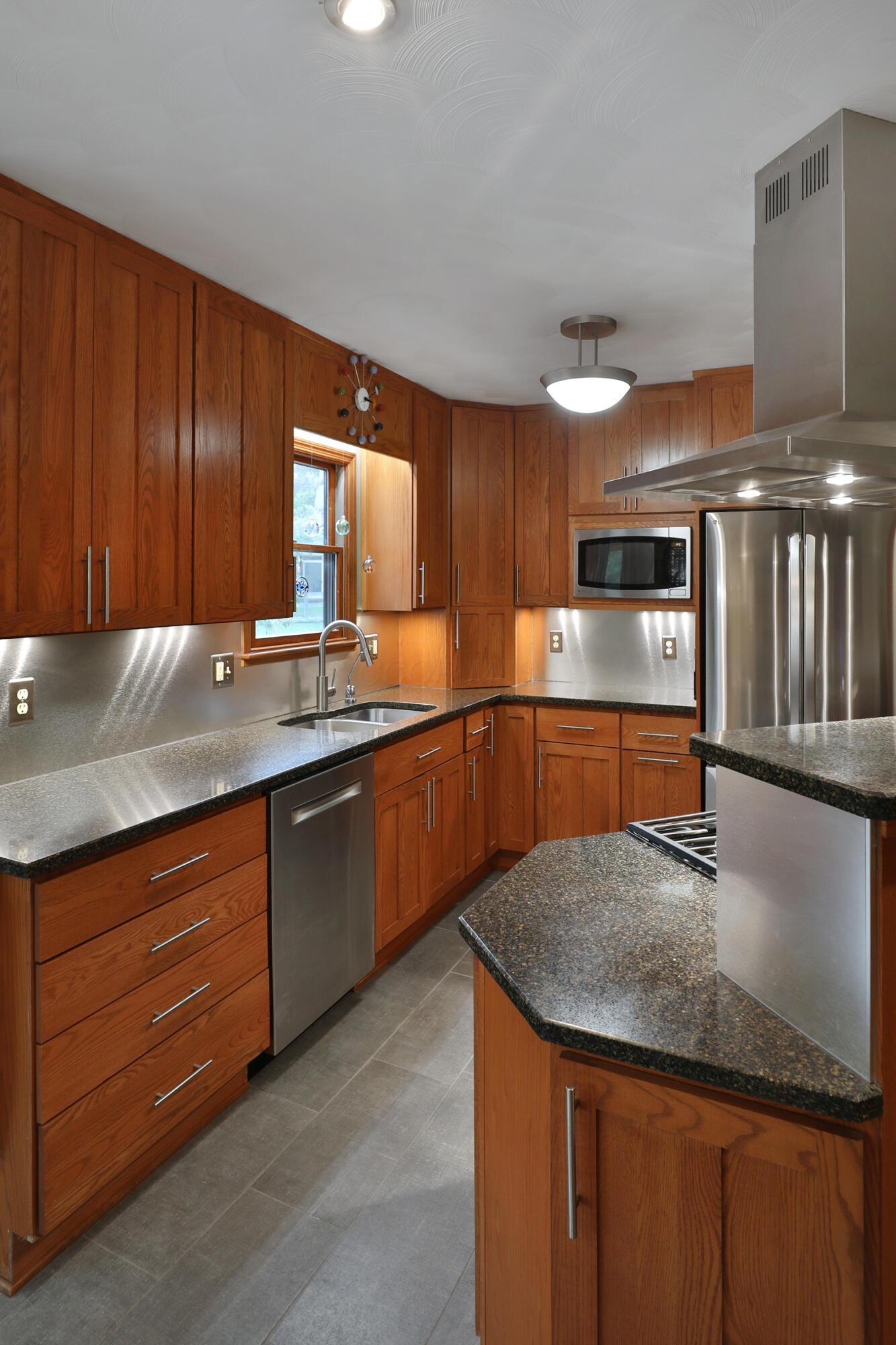 1041 Rutland Way Columbus, OH 43085 - Photo 16 of 60 1041-RutlandWay-17 - Copy
