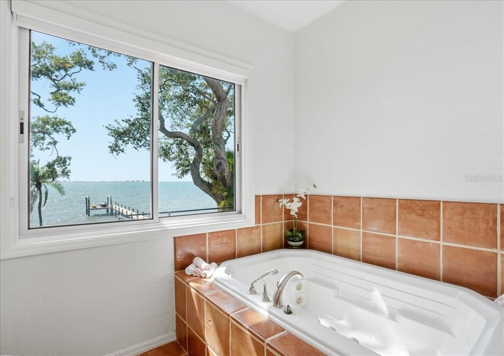 3127 Bay Shore Road Sarasota, FL 34234 - Photo 50 of 78
