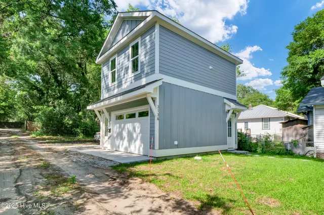 $1,400 | 313 Queen Street, Unit A, Wilmington, NC 28401