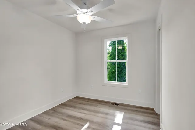 $1,400 | 313 Queen Street, Unit A, Wilmington, NC 28401