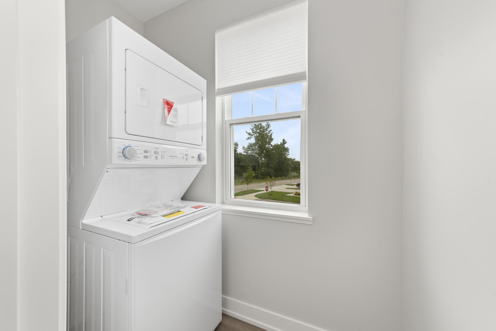28297 Torch Parkway Warrenville, IL 60555 - Photo 17 of 45 Gallery Image 17