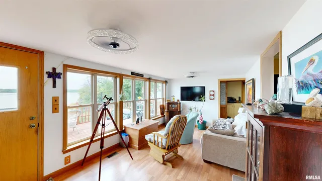 $195,000 | 12202 North Riverview Road, Chillicothe, IL 61523