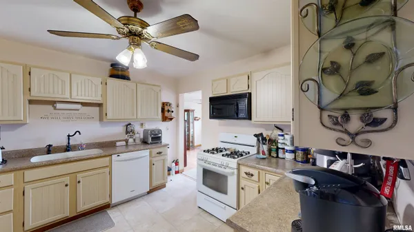 $195,000 | 12202 North Riverview Road, Chillicothe, IL 61523