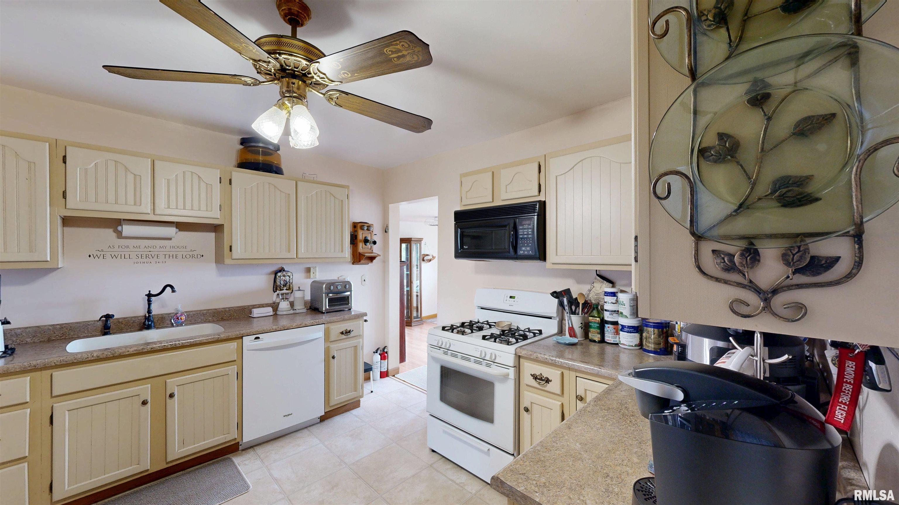 12202 North Riverview Road Chillicothe, IL 61523 - Photo 18 of 47