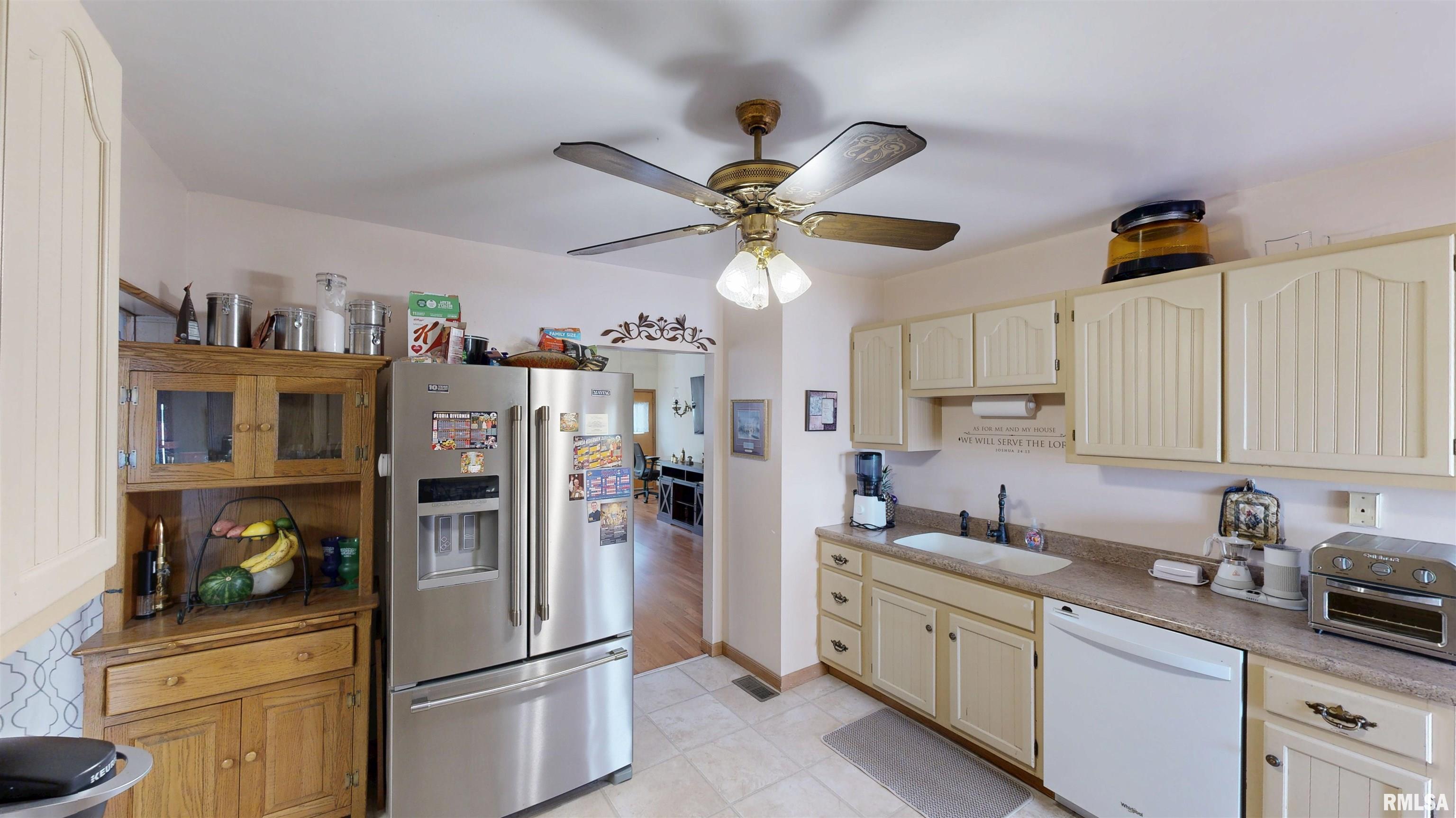 12202 North Riverview Road Chillicothe, IL 61523 - Photo 20 of 47