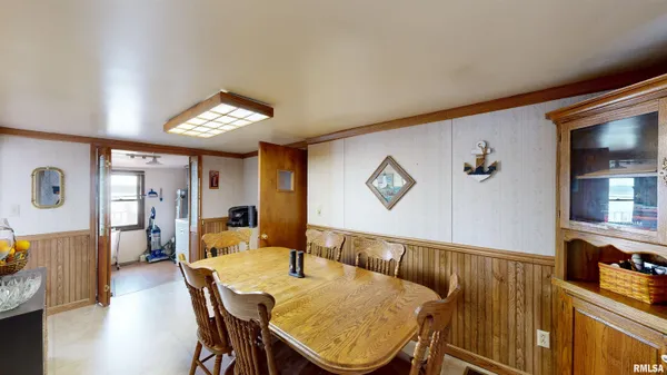 $195,000 | 12202 North Riverview Road, Chillicothe, IL 61523