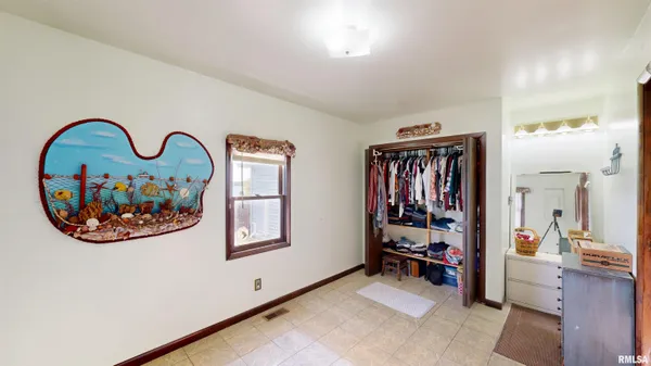 $195,000 | 12202 North Riverview Road, Chillicothe, IL 61523