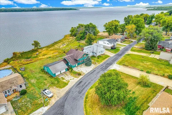 $195,000 | 12202 North Riverview Road, Chillicothe, IL 61523