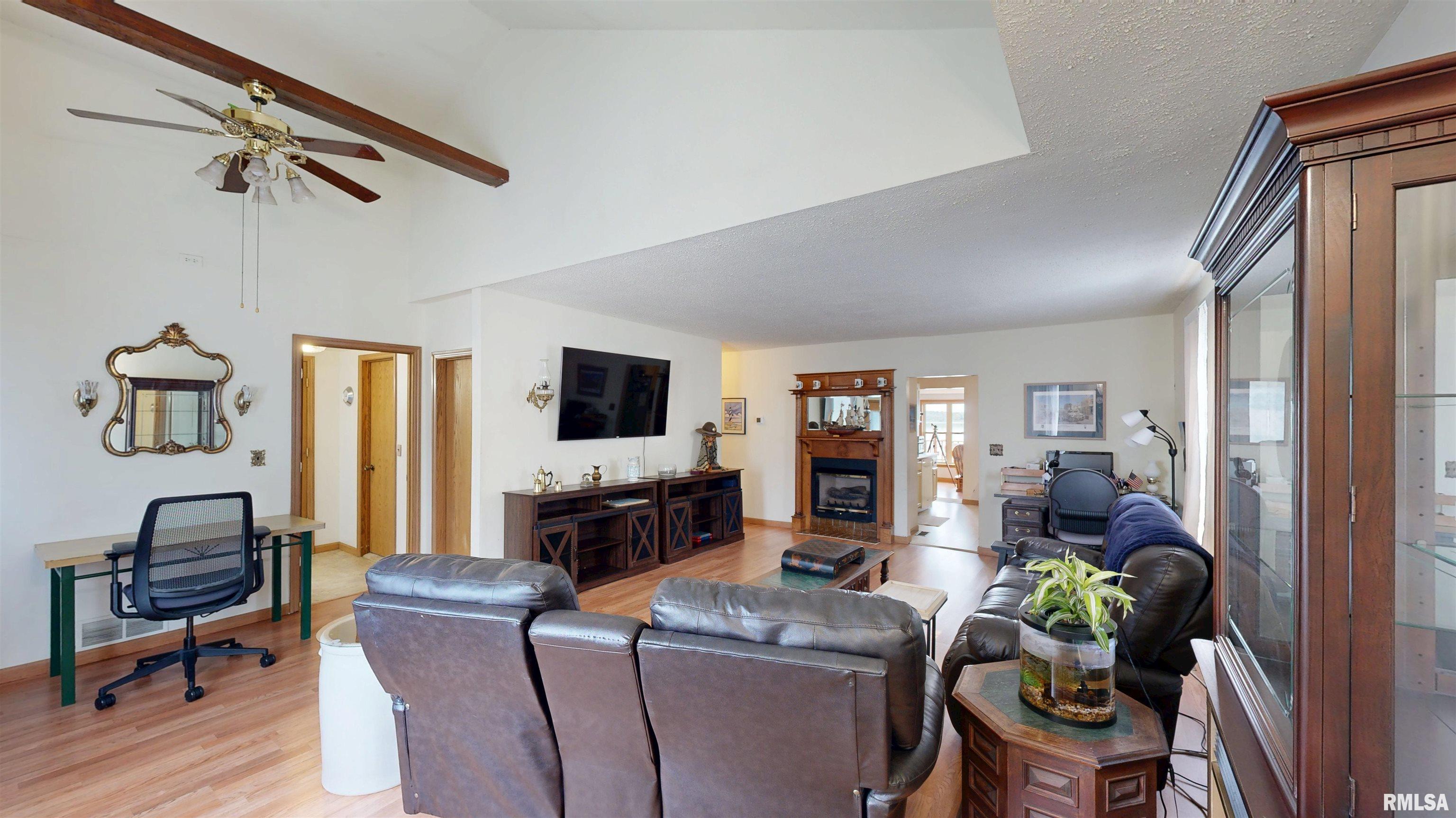 12202 North Riverview Road Chillicothe, IL 61523 - Photo 10 of 47