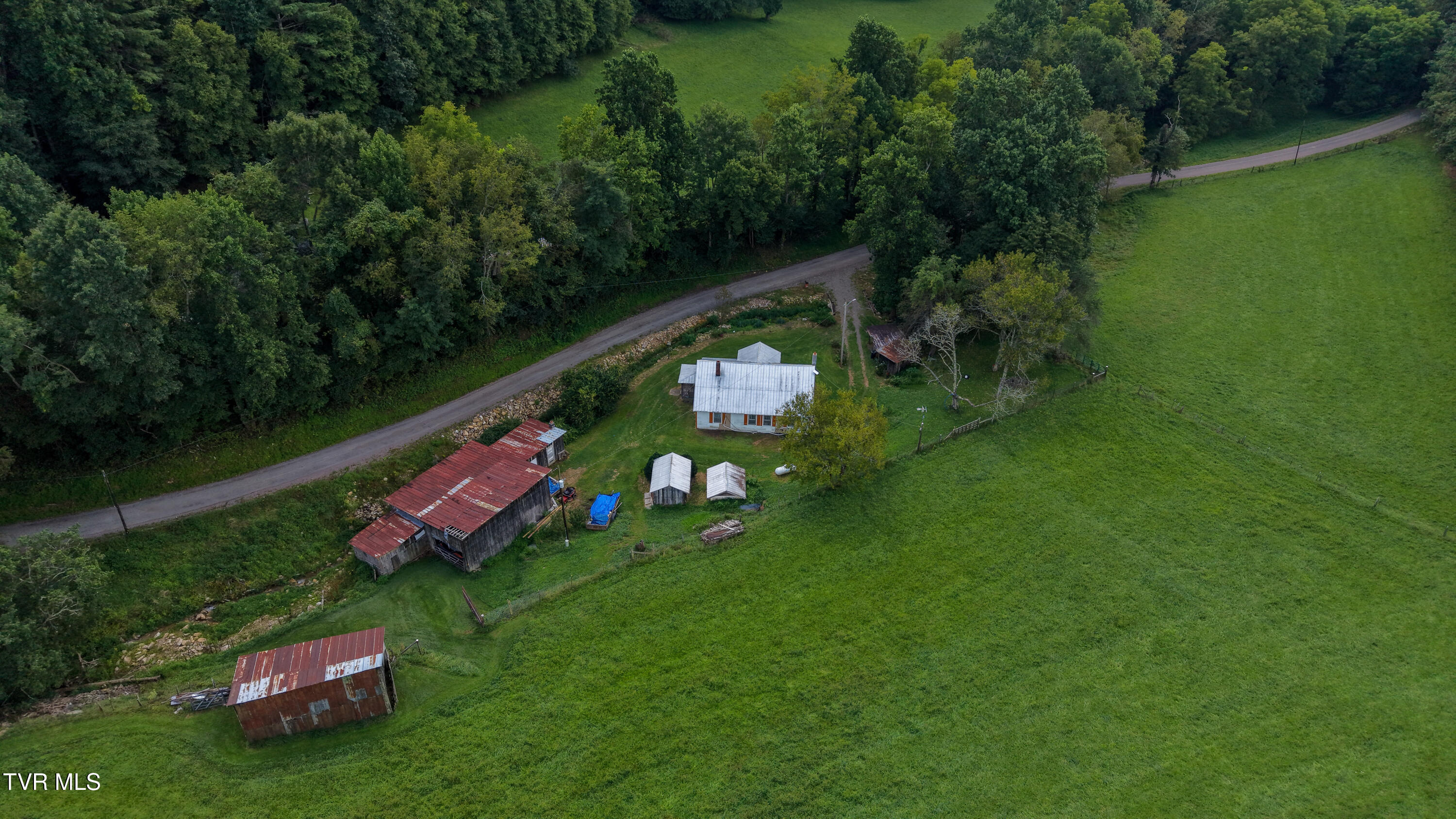 1091 Sandy Road Mountain City, TN 37683 - Photo 68 of 79 1091 Sandy Road 16