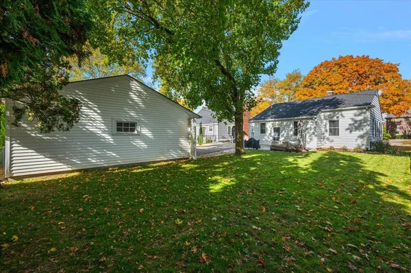 $399,900 | 342 Maywood Avenue, Rochester, MI 48307