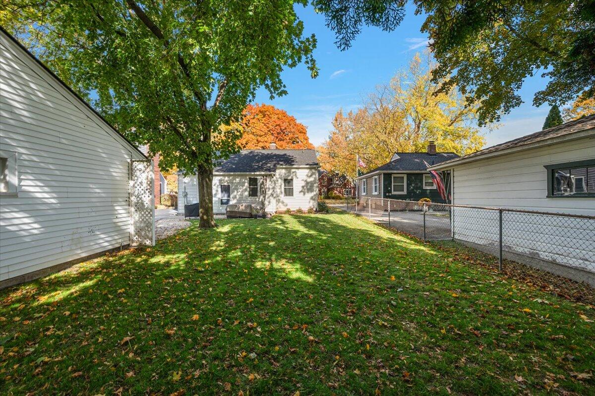 342 Maywood Avenue Rochester, MI 48307 - Photo 16 of 69 30-342 Maywood Avenue-30