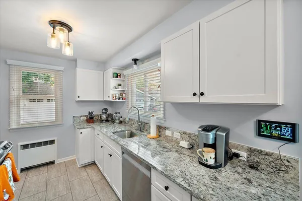 $399,900 | 342 Maywood Avenue, Rochester, MI 48307