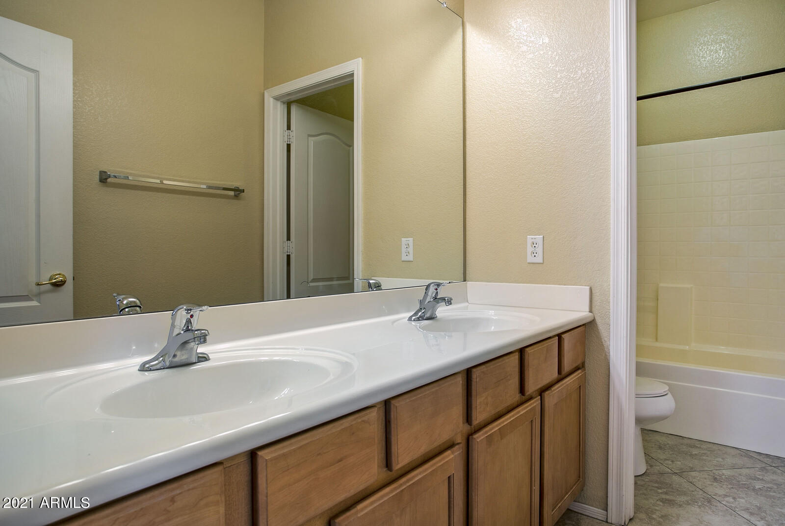 2204 North Rascon Loop Phoenix, AZ 85037 - Photo 28 of 47 29_2204_N_Rascon_Loop__029_mls