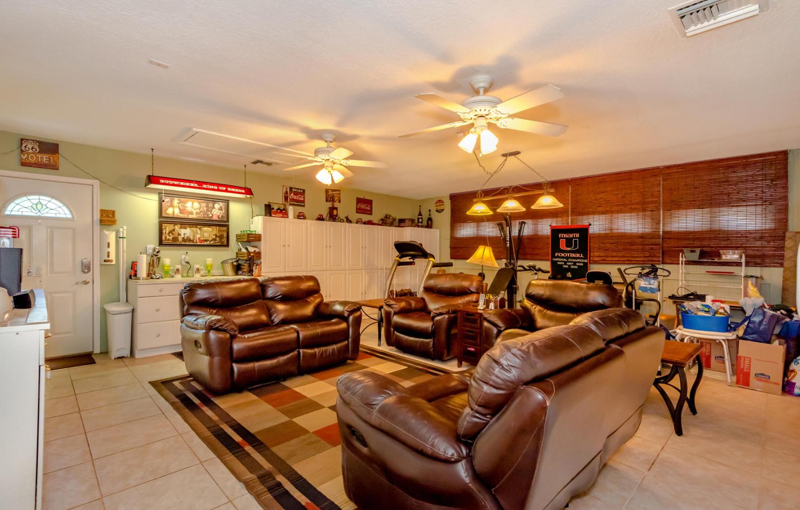 580 Pine Hollow Lane West Palm Beach, FL 33413 - Photo 1 of 11 MH 2 Car Garage