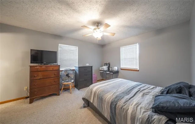 $200,000 | 17130 Lensman Road, St. Robert, MO 65584