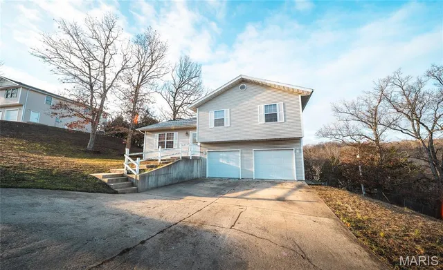 $200,000 | 17130 Lensman Road, St. Robert, MO 65584