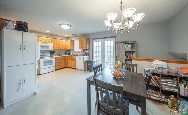 $200,000 | 17130 Lensman Road, St. Robert, MO 65584