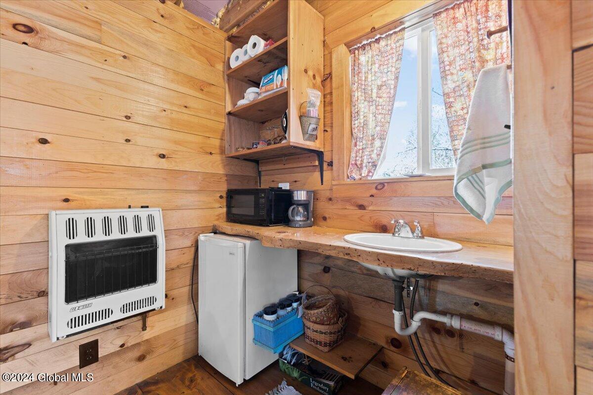 639 Coy Road Greenfield, NY 12833 - Photo 32 of 55 28-IMG_6180