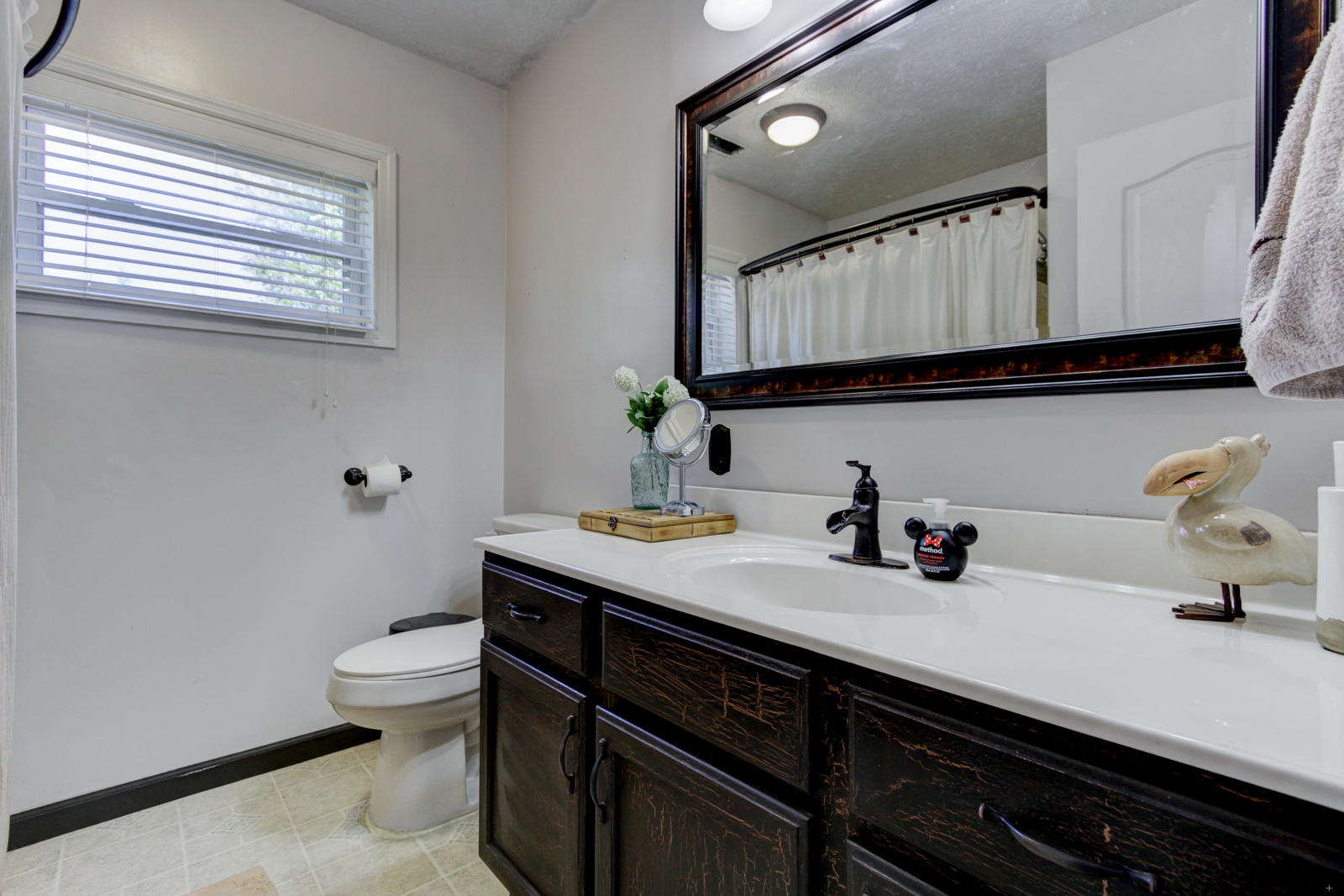 3105 Silverwood Road Knoxville, TN 37921 - Photo 14 of 20 14 Beautiful Full Bath