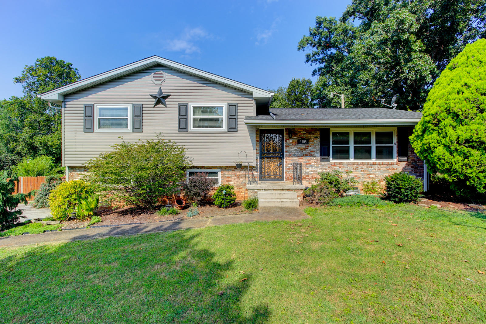 3105 Silverwood Road Knoxville, TN 37921 - Photo 20 of 20 20 Front of Home