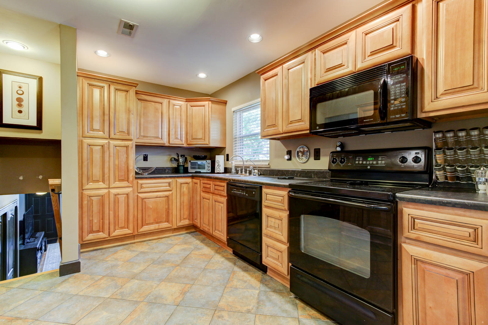 3105 Silverwood Road Knoxville, TN 37921 - Photo 6 of 20 06 Kitchen