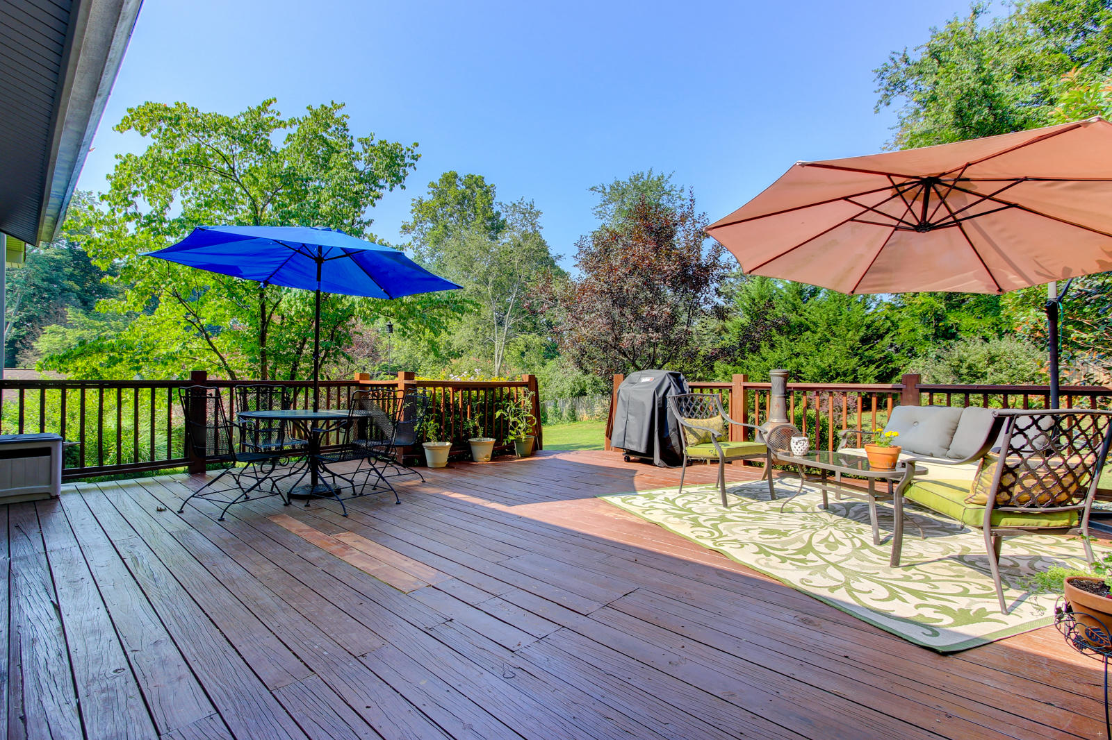 3105 Silverwood Road Knoxville, TN 37921 - Photo 10 of 20 10 Spacious Deck for Outdoor Fun