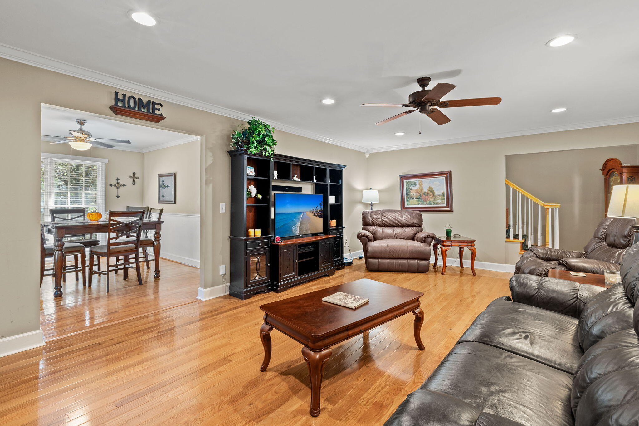 205 Kenilworth Road Summerville, SC 29485 - Photo 15 of 44 Family Room